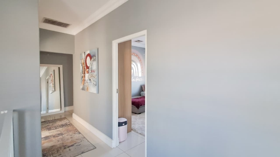 To Let 4 Bedroom Property for Rent in Avalon Estate Western Cape